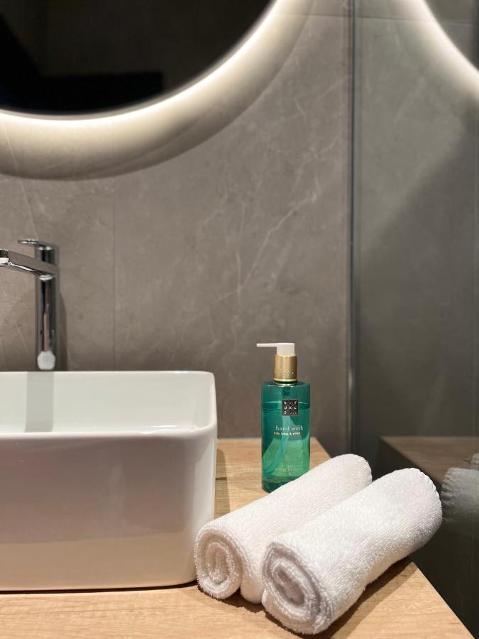 Boutique Rooms 76 伊莫茨基 外观 照片